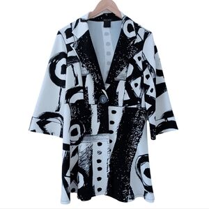 Eva Varro Black And White Abstract Print Blazer Jacket 3/4 Sleeve Size Medium.
